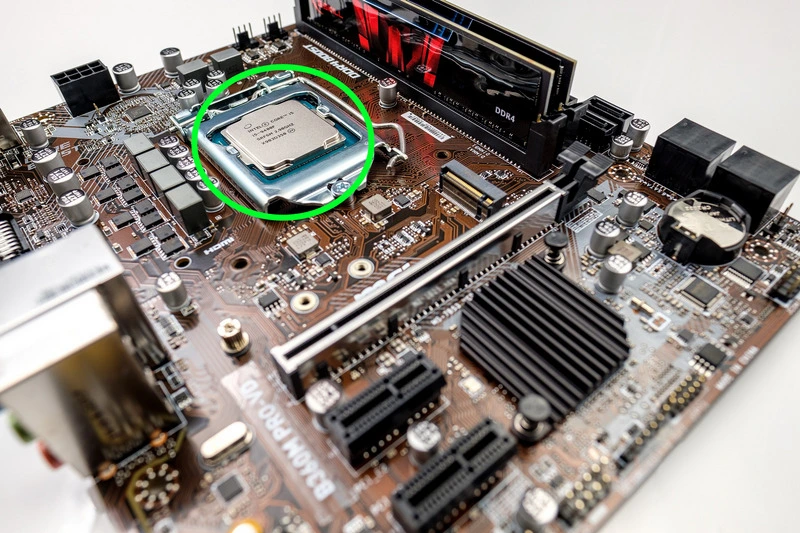 CPU